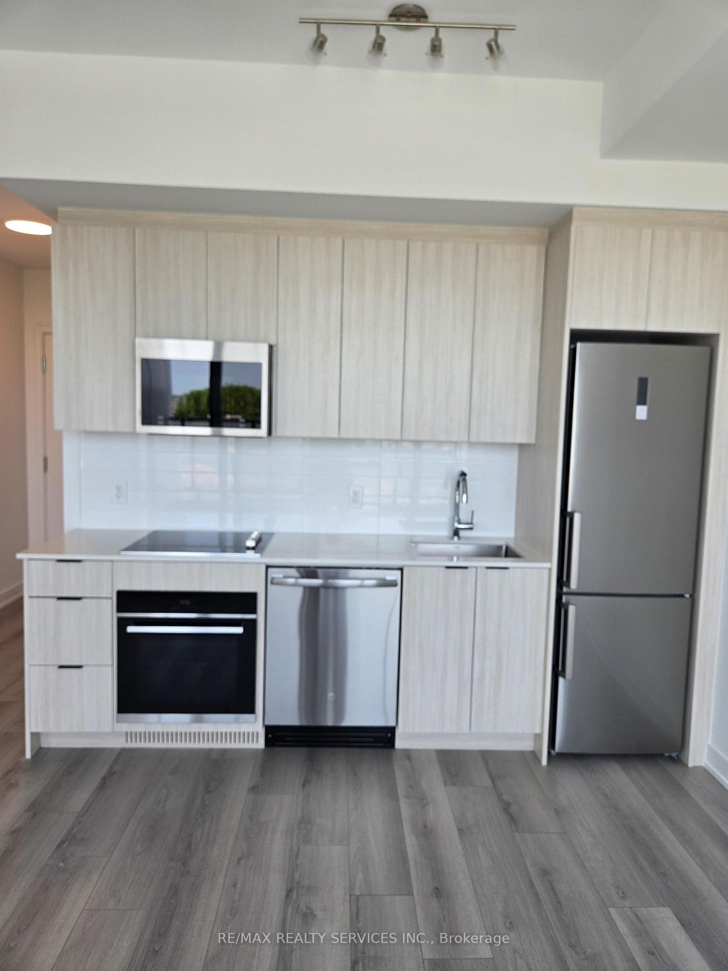 20 Deans Drive Unit 217, Dorset Park / Kennedy Park, ON M1L 0J7 - Photo 1