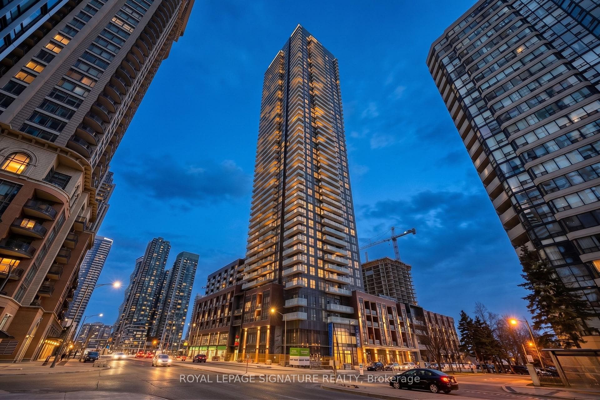 430 Square One Drive Unit 4605, Mississauga, ON L5B 3Y1 - Photo 1