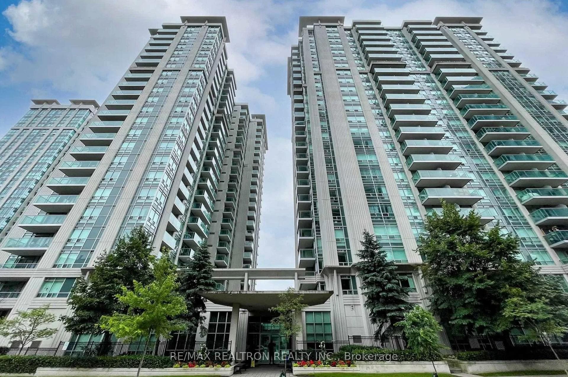 31 Bales Avenue Unit 208, Willowdale / Newtonbrook, ON M2N 7L6 - Photo 1