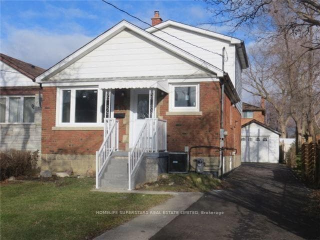 30 Elder Avenue, Liberty Village / Parkdale / South Parkdale, ON M8W 1S4 - Photo 1