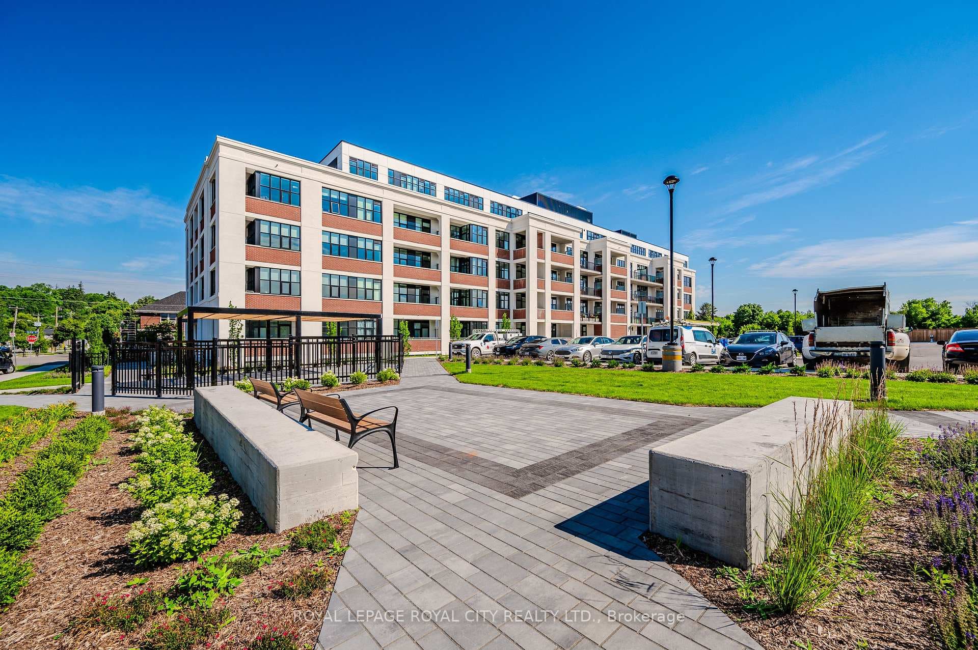 120 Huron Street Unit 214, Guelph