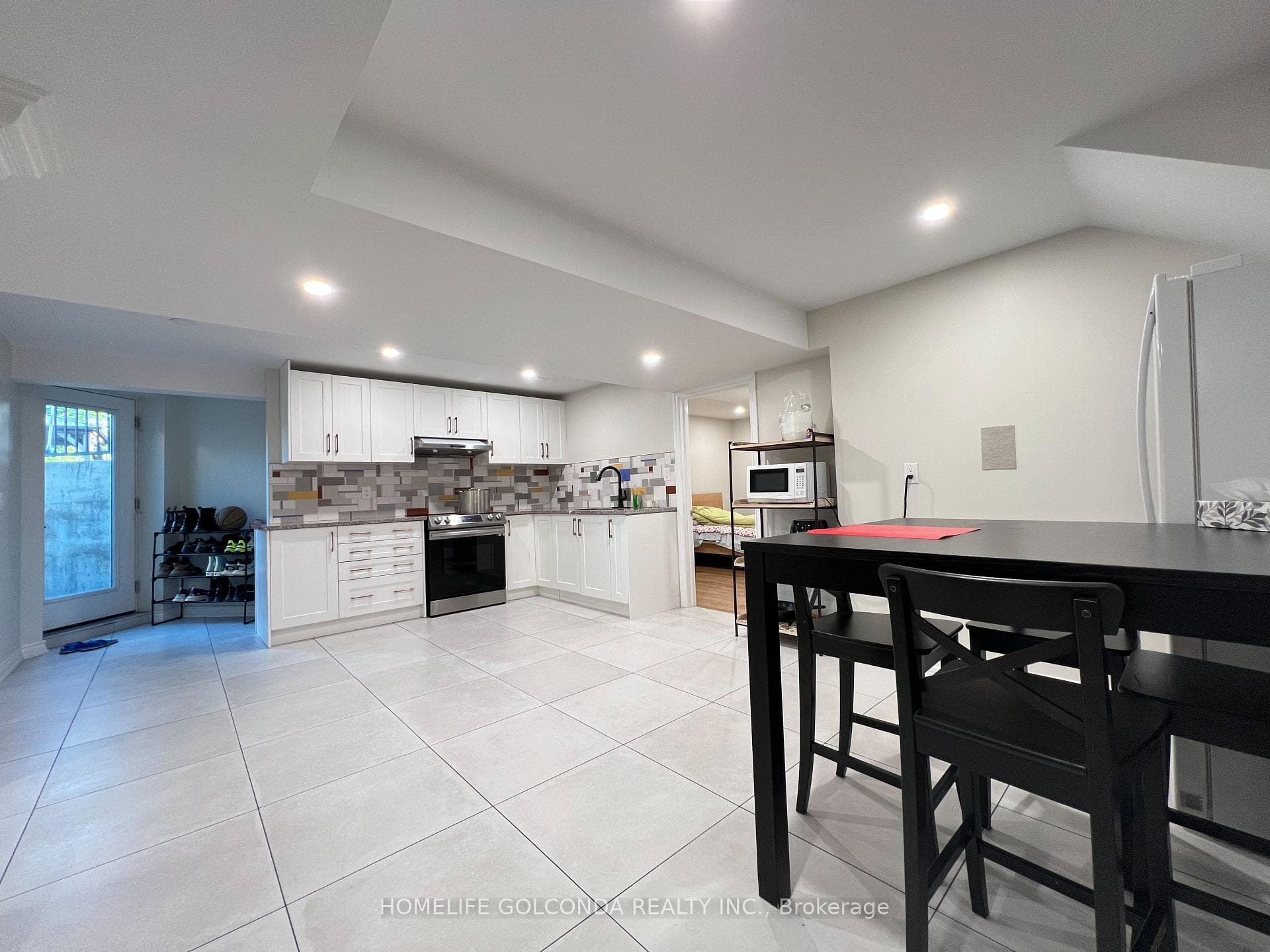5244 Creditview Road Unit Basement, Mississauga, ON L5M 5N5 - Photo 1