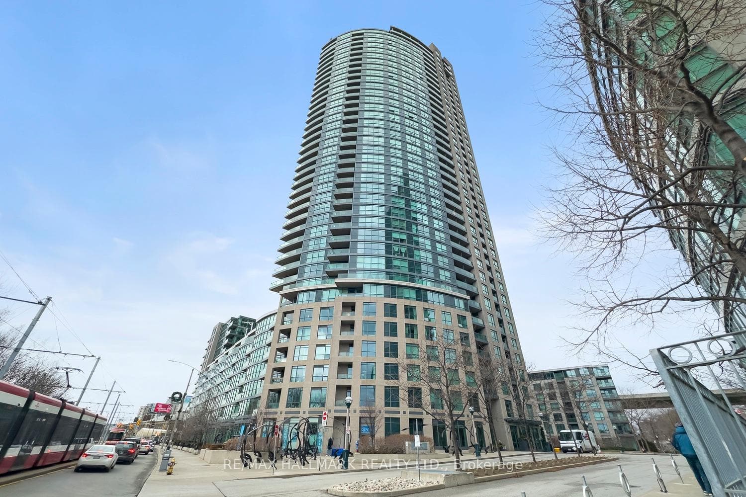 219 Fort York Boulevard Unit 410, Downtown Toronto / Waterfront, ON M6H 1A5 - Photo 1