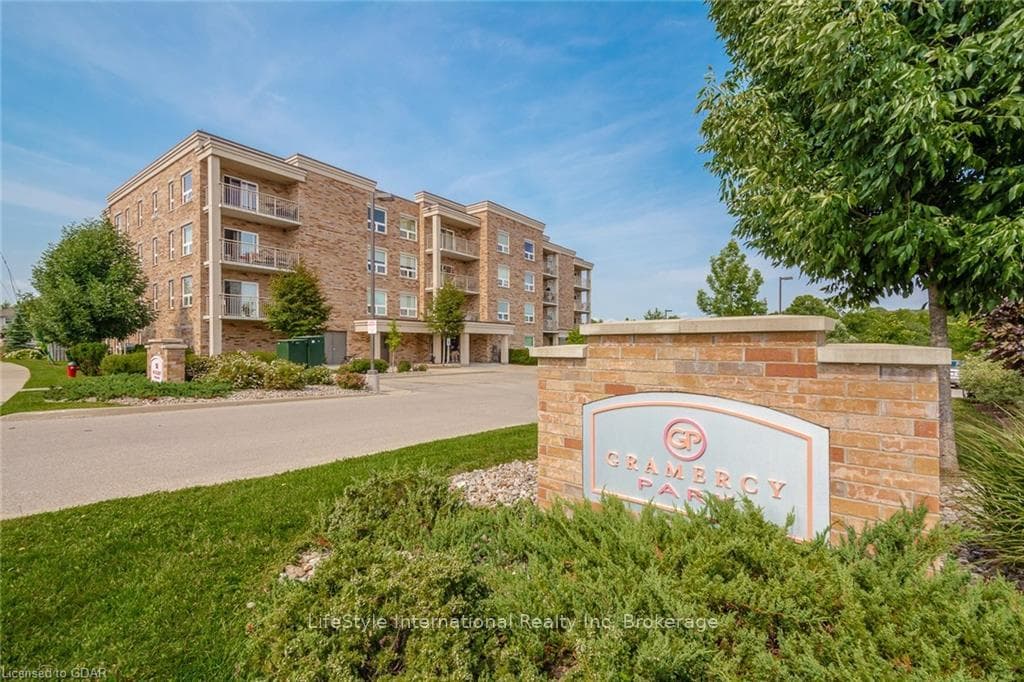 901 Paisley Road Unit 103, Guelph