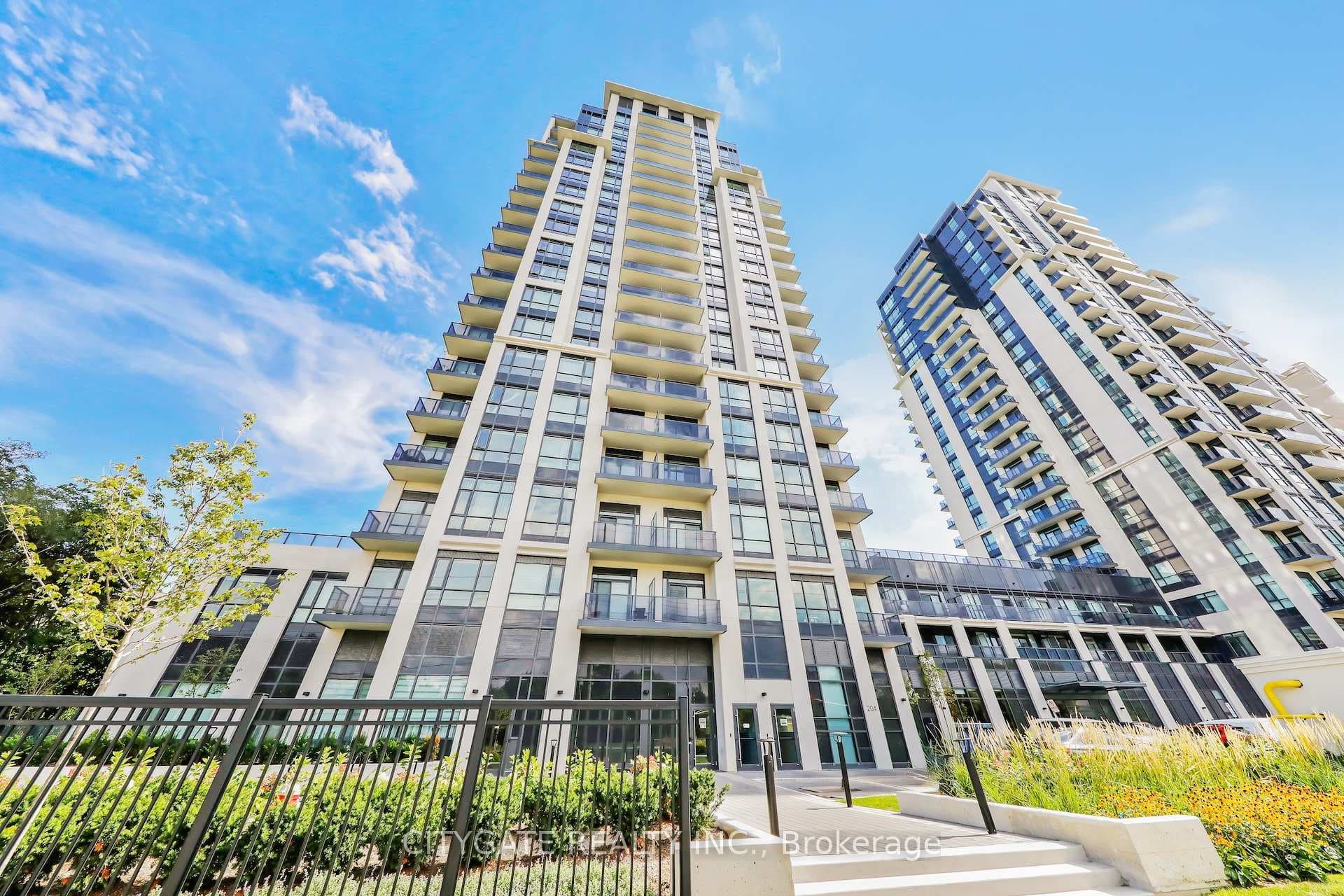 202 Burnhamthorpe Road Unit 1610, Mississauga
