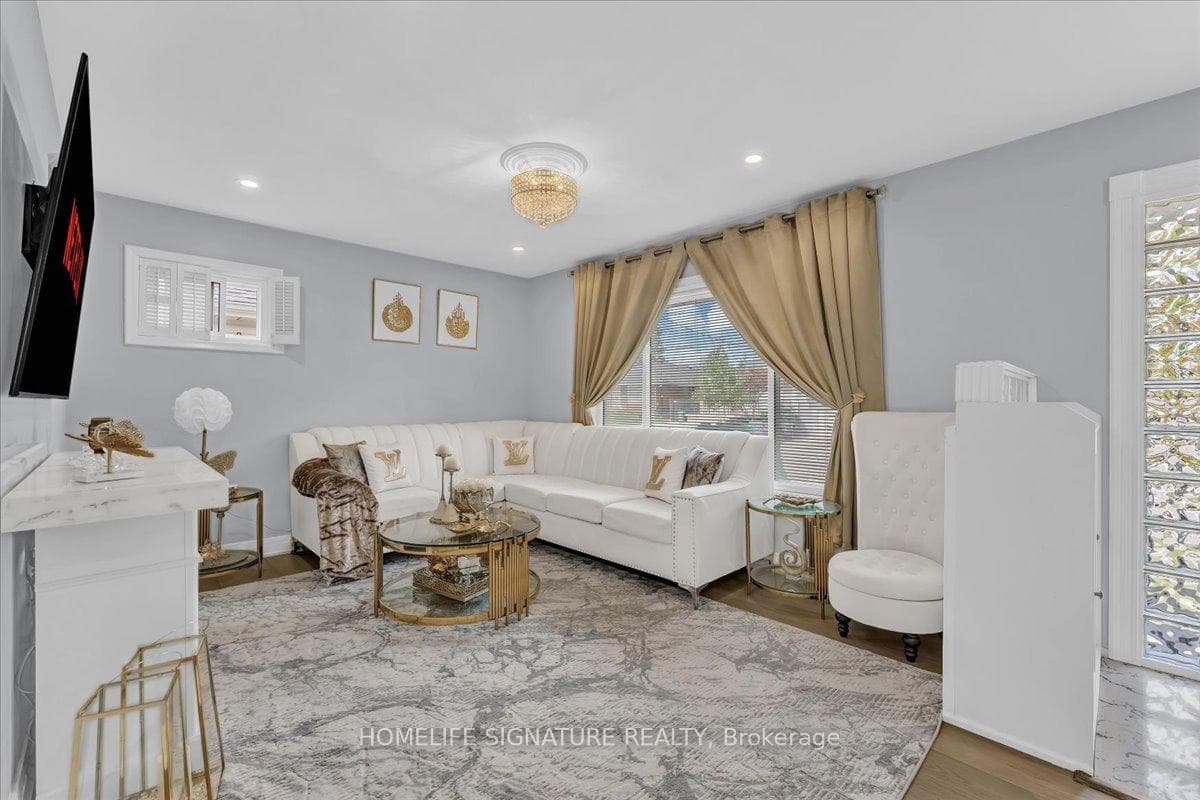 83 Pachino Boulevard, Dorset Park / Kennedy Park, ON M1R 4J8 - Photo 1