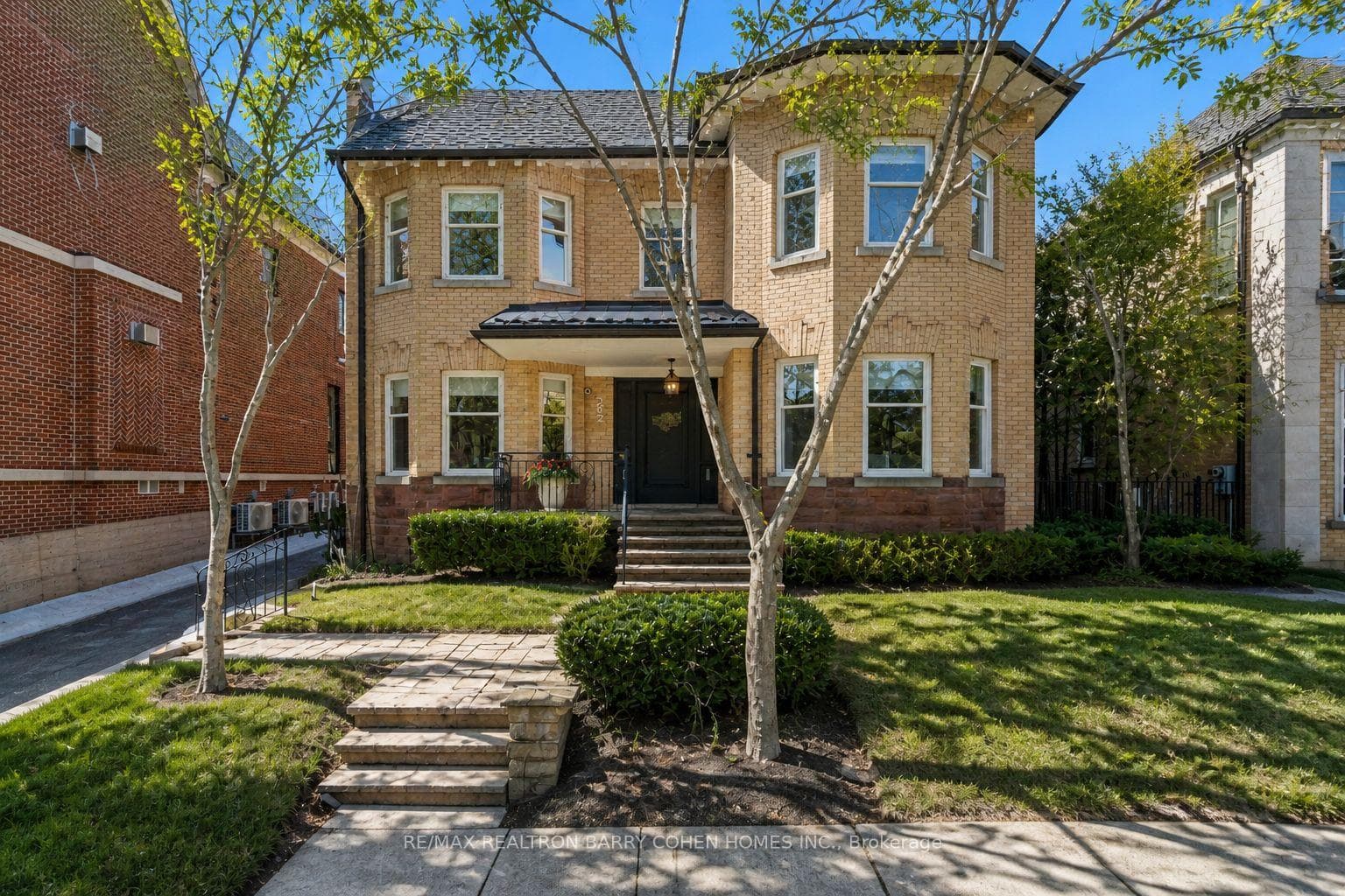 302 Russell Hill Road, Annex / Yorkville / Summerhill, ON M4V 2T6 - Photo 1