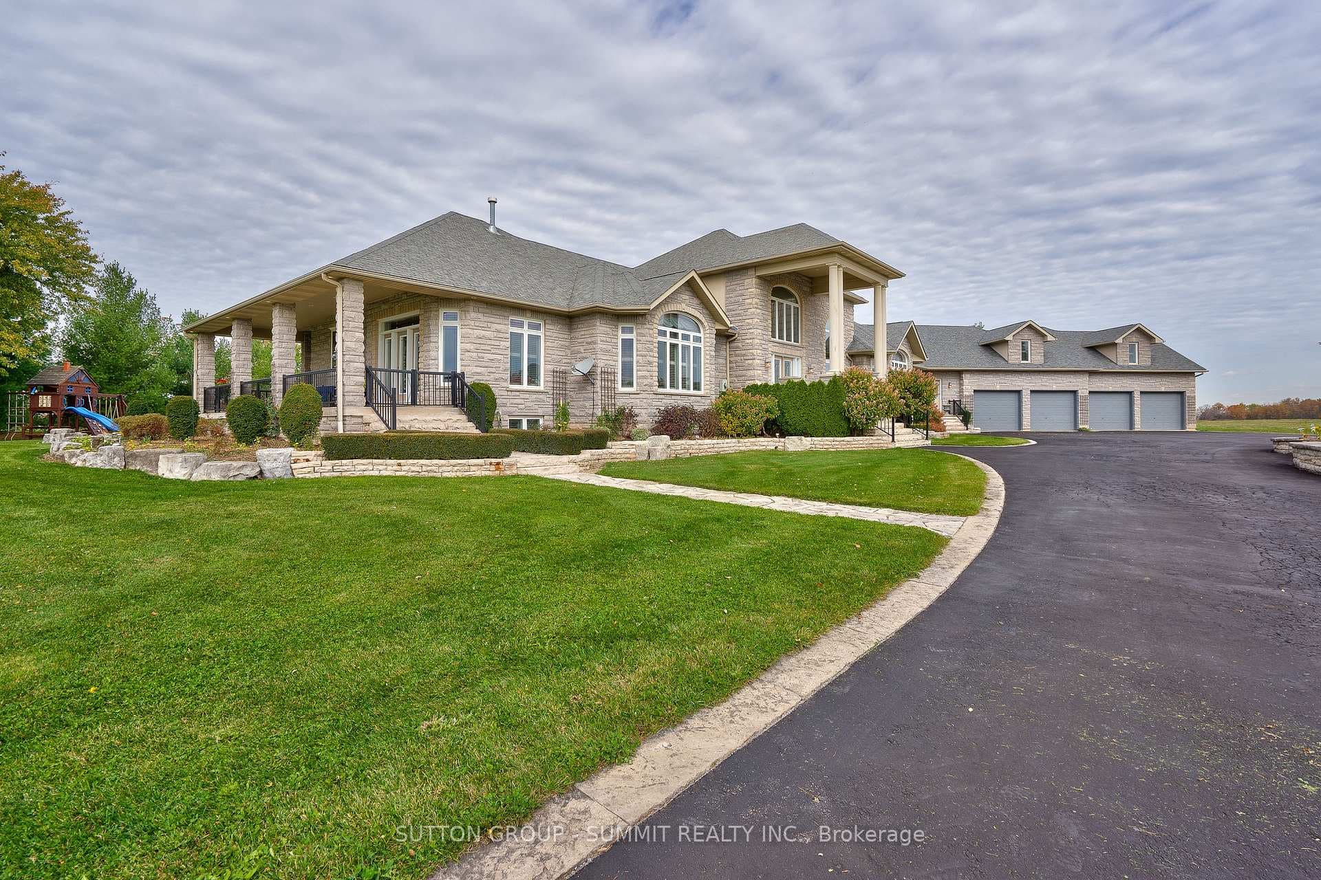 5431 APPLEBY Line, Burlington, ON L7M 0P3 - Photo 1