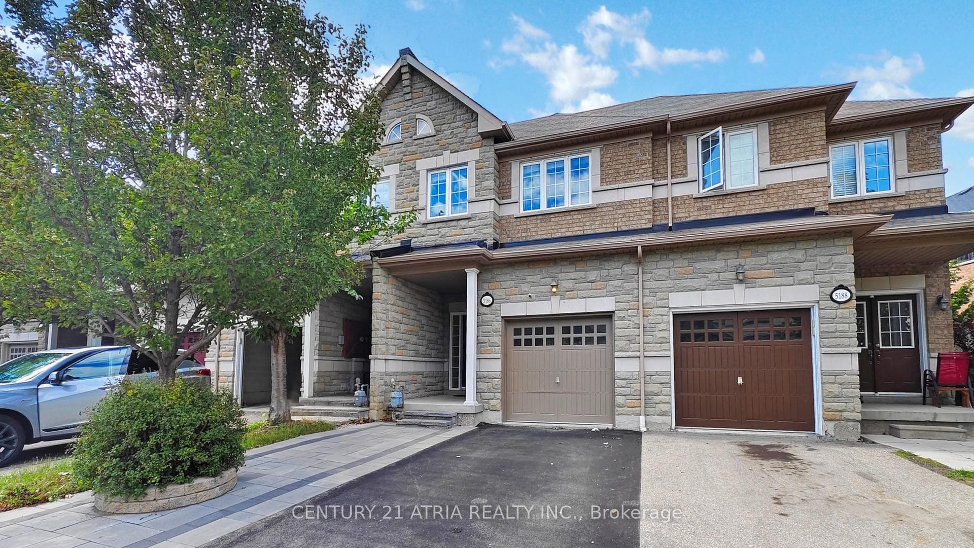 5186 Angel Stone Drive, Mississauga, ON L5M 0L4 - Photo 1