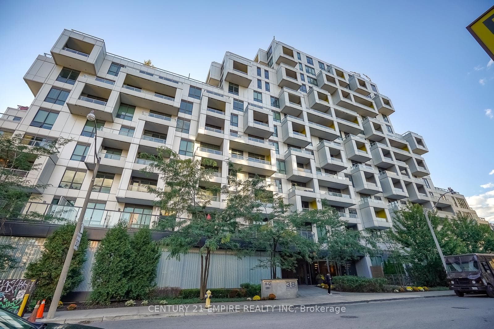 38 Cameron Street Unit 1005, Downtown Toronto / Waterfront, ON M5T 0C3 - Photo 1