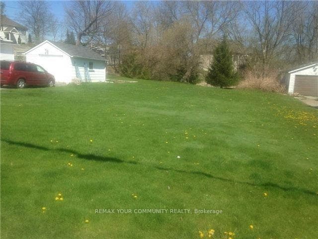40 Tyler Street, Aurora, ON L4G 2M9 - Photo 1