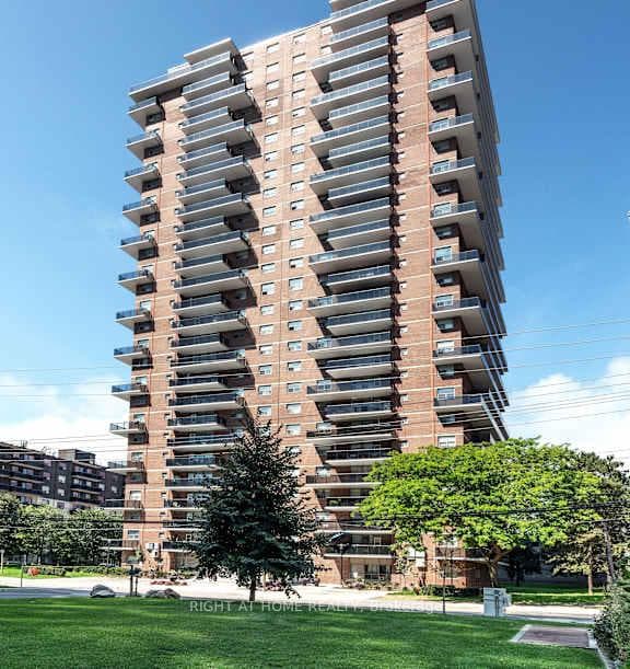 70 Park Street Unit 1708, Mississauga, ON L5G 1M5 - Photo 1