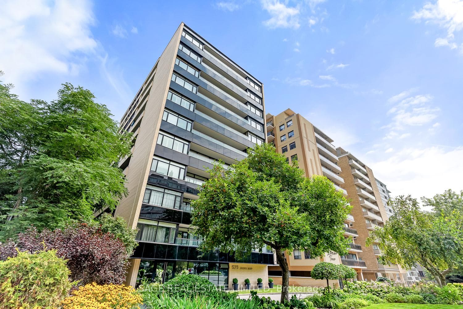 575 Avenue Road Unit 203, Annex / Yorkville / Summerhill, ON M4V 2K2 - Photo 1