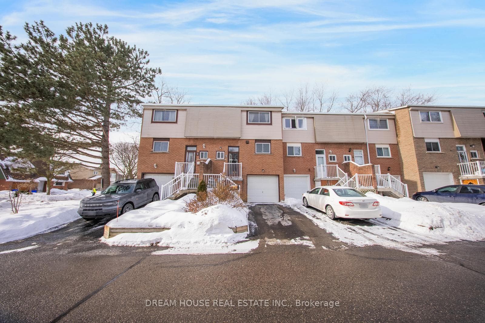 1655 Geta Circle Unit 2, Pickering, ON L1V 3B5 - Photo 1