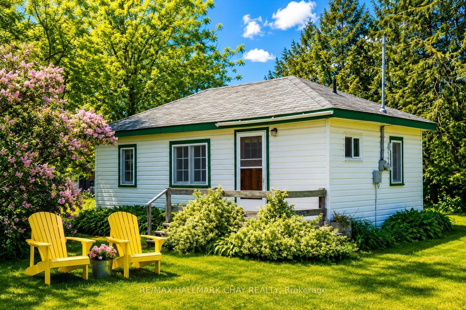 1056 Ewart Street, Innisfil, ON L0L 1C0 - Photo 1