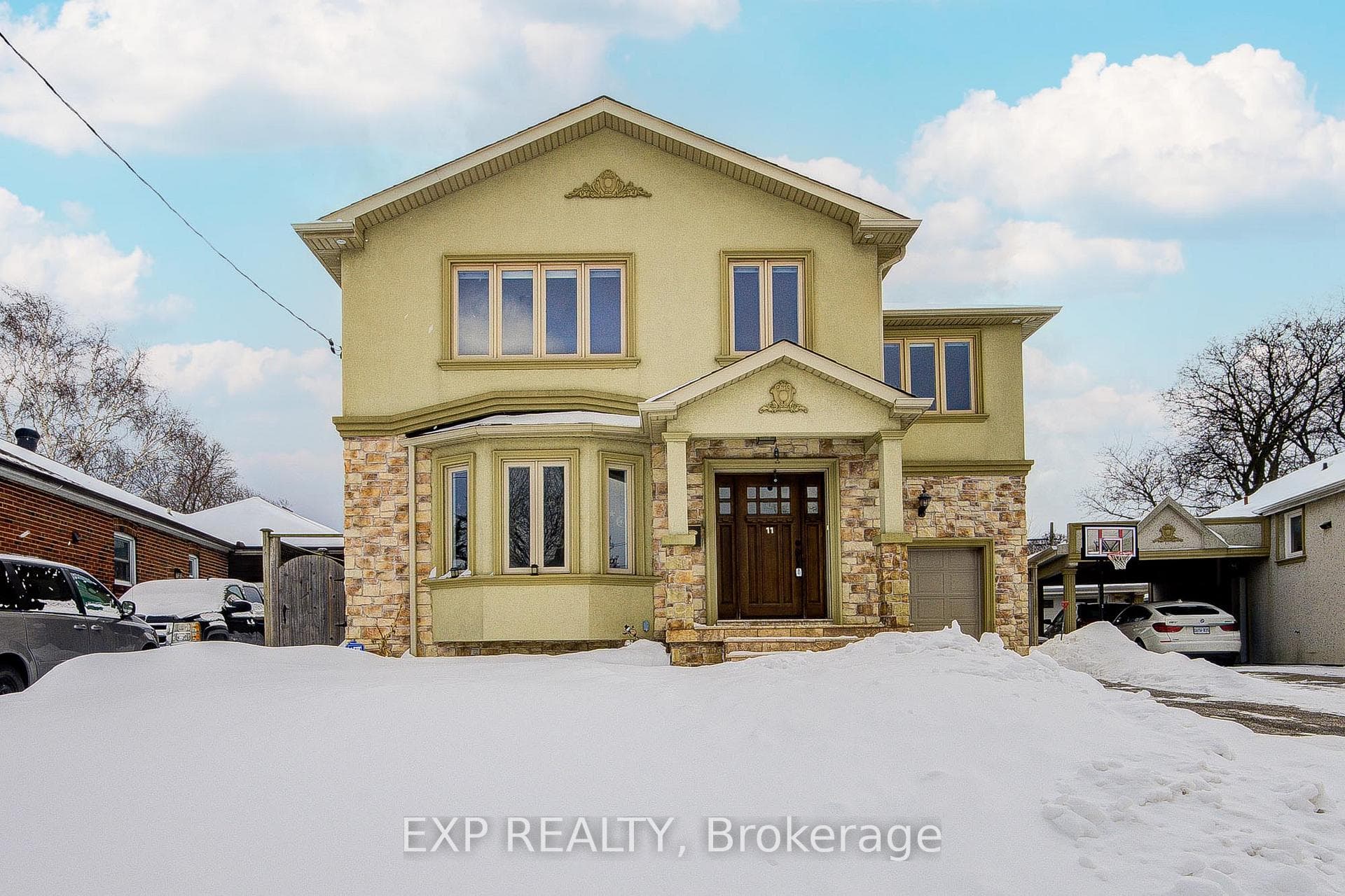 11 Bellvare Crescent, Dorset Park / Kennedy Park, ON M1R 2M8 - Photo 1