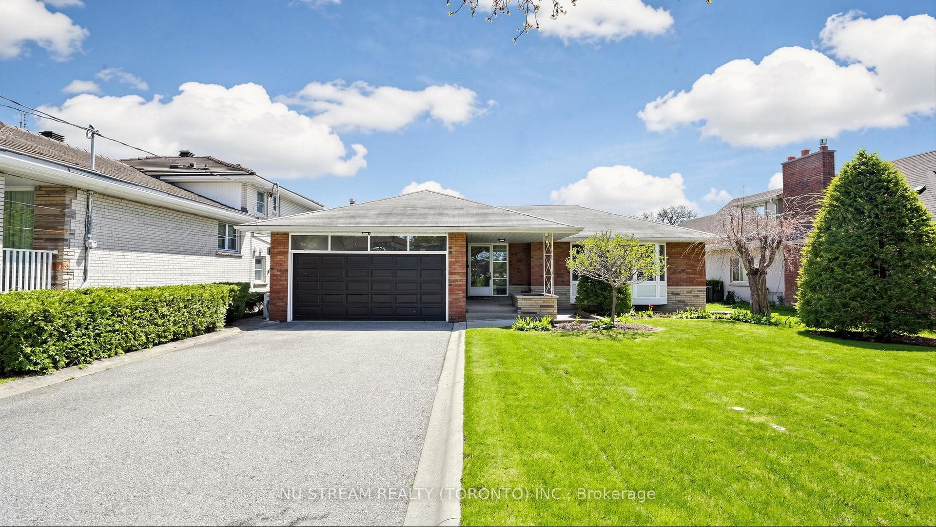 55 Sunvale Drive, Etobicoke (Kingsview Village / Humber Heights), ON M9R 1Z4 - Photo 1