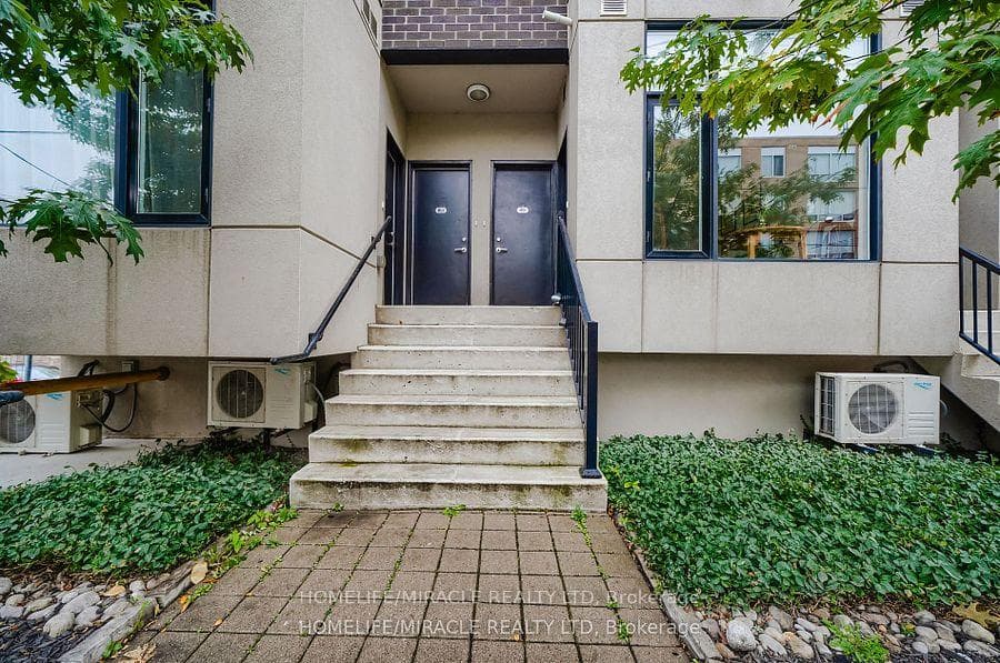 1331 Gerrard Street Unit 2, Riverdale / Leslieville, ON M4L 1Y8 - Photo 1