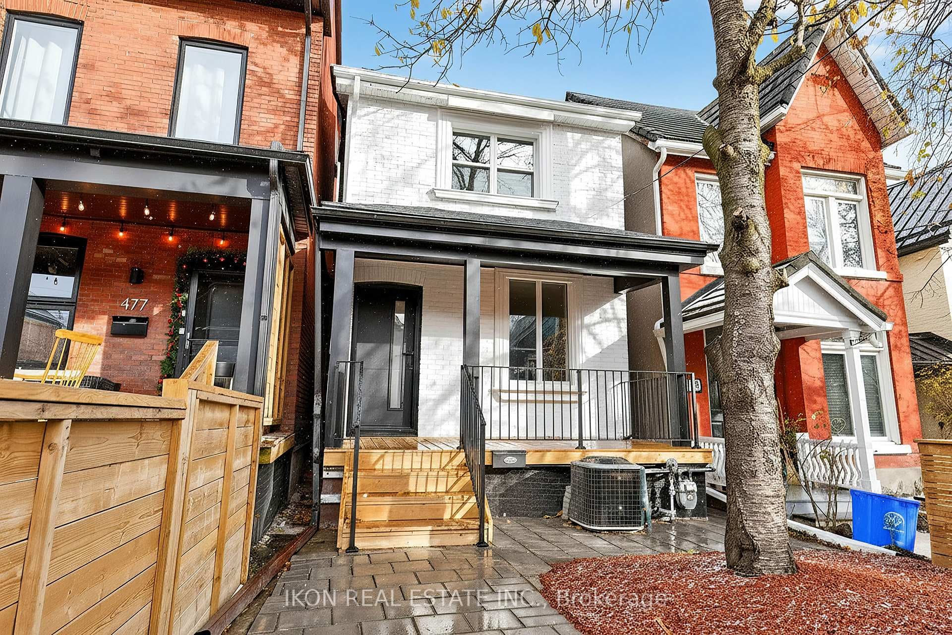 475 Delaware Avenue, Toronto W02