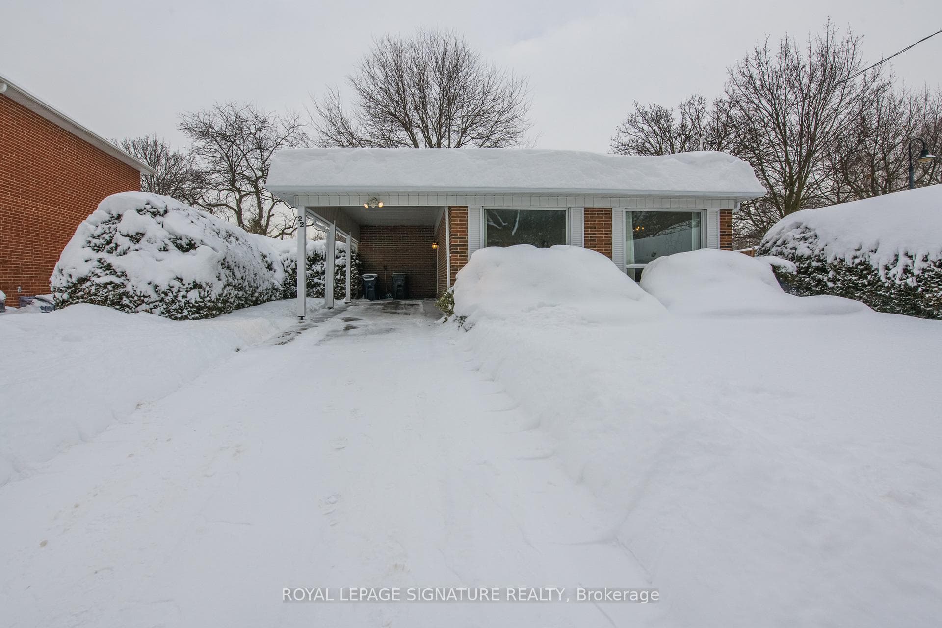 22 Bellbury Crescent, Hillcrest Village / Bayview Village, ON M2J 2J8 - Photo 1