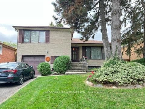 53 Lloydminster Crescent, Willowdale / Newtonbrook, ON M2M 2S2 - Photo 1