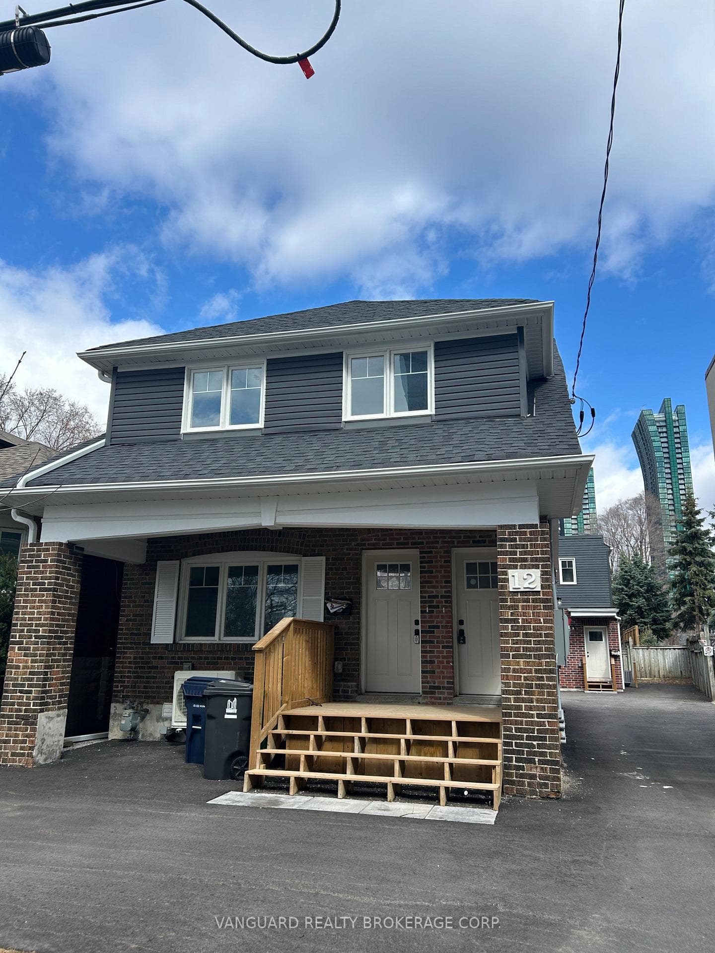12 Franklin Avenue Unit B, Thornhill / Willowdale, ON M2N 1B6 - Photo 1