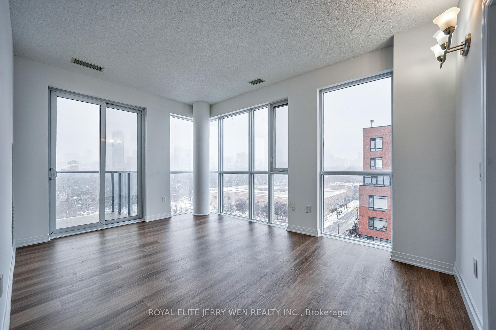 1 Cole Street Unit 901, Regent Park / Cabbagetown / St. James Town, ON M5A 4M2 - Photo 1