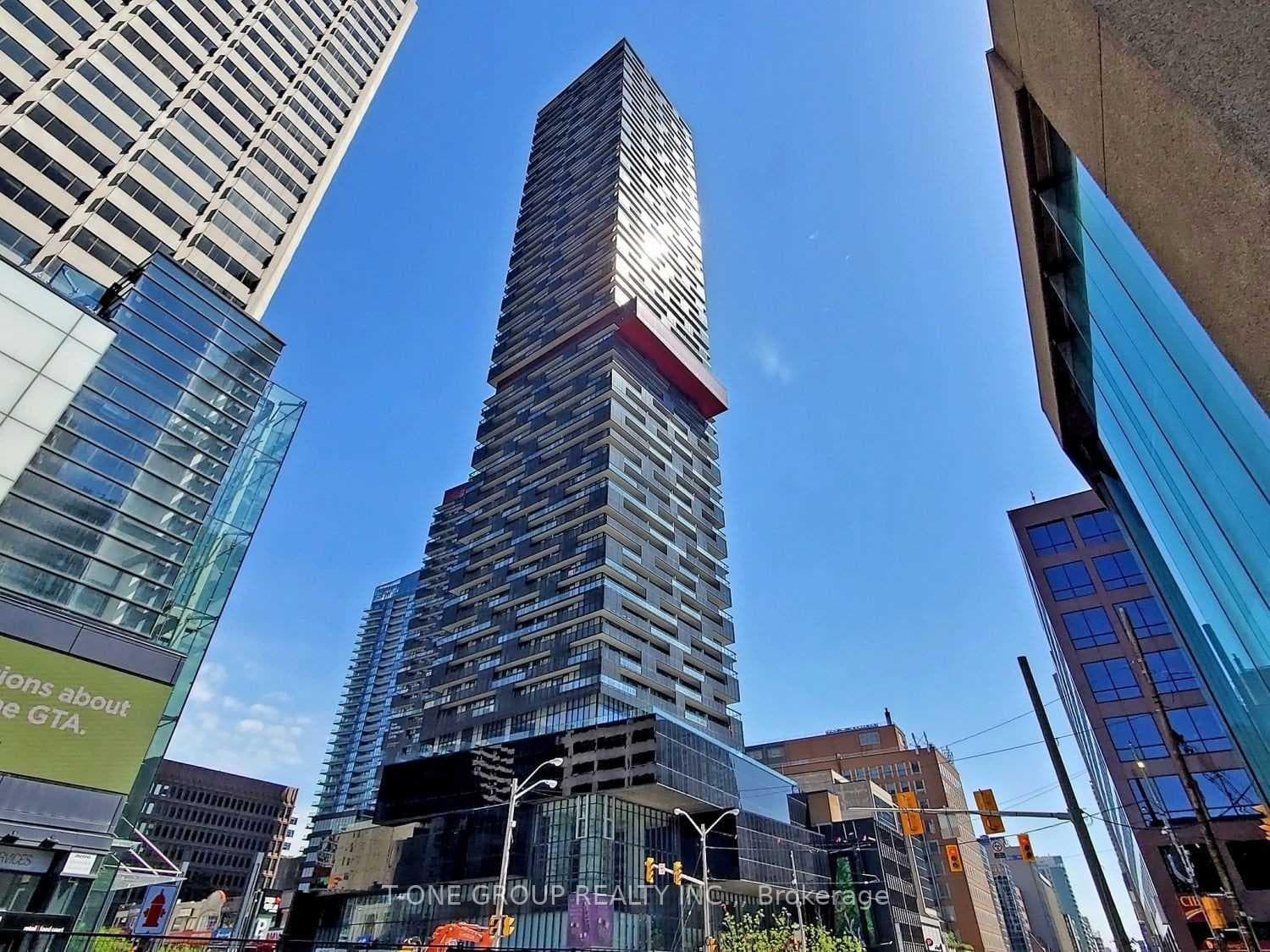 8 Eglinton Avenue Unit 5304, Forest Hill / Deer Park, ON M4P 0C1 - Photo 1