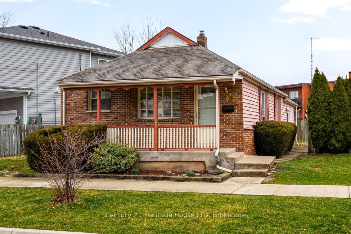 Front Elevation w/Covered Porch