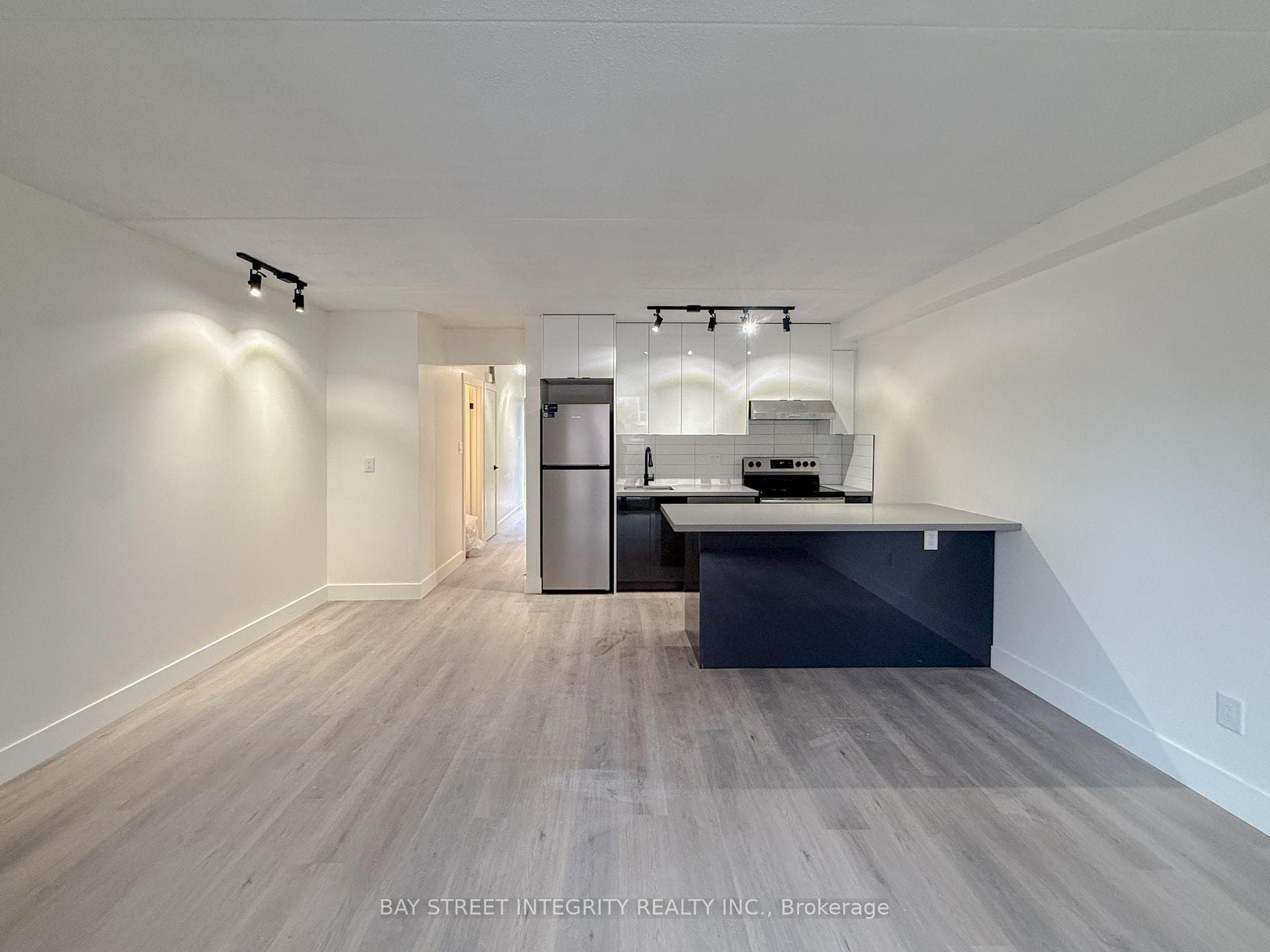 678 Queen Street Unit Unit 2, Riverdale / Leslieville, ON M4M 1G8 - Photo 1