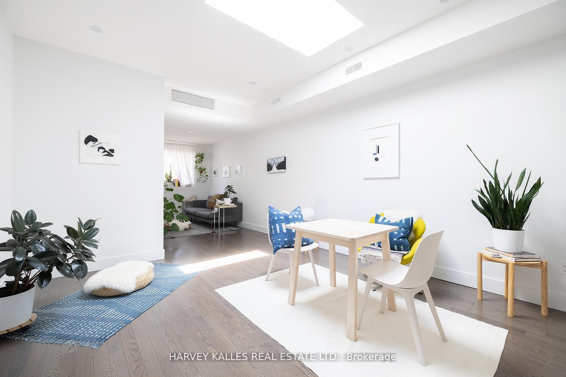 2076 Dundas Street Unit 101, High Park / Junction / Roncesvalles, ON M6R 1W9 - Photo 1