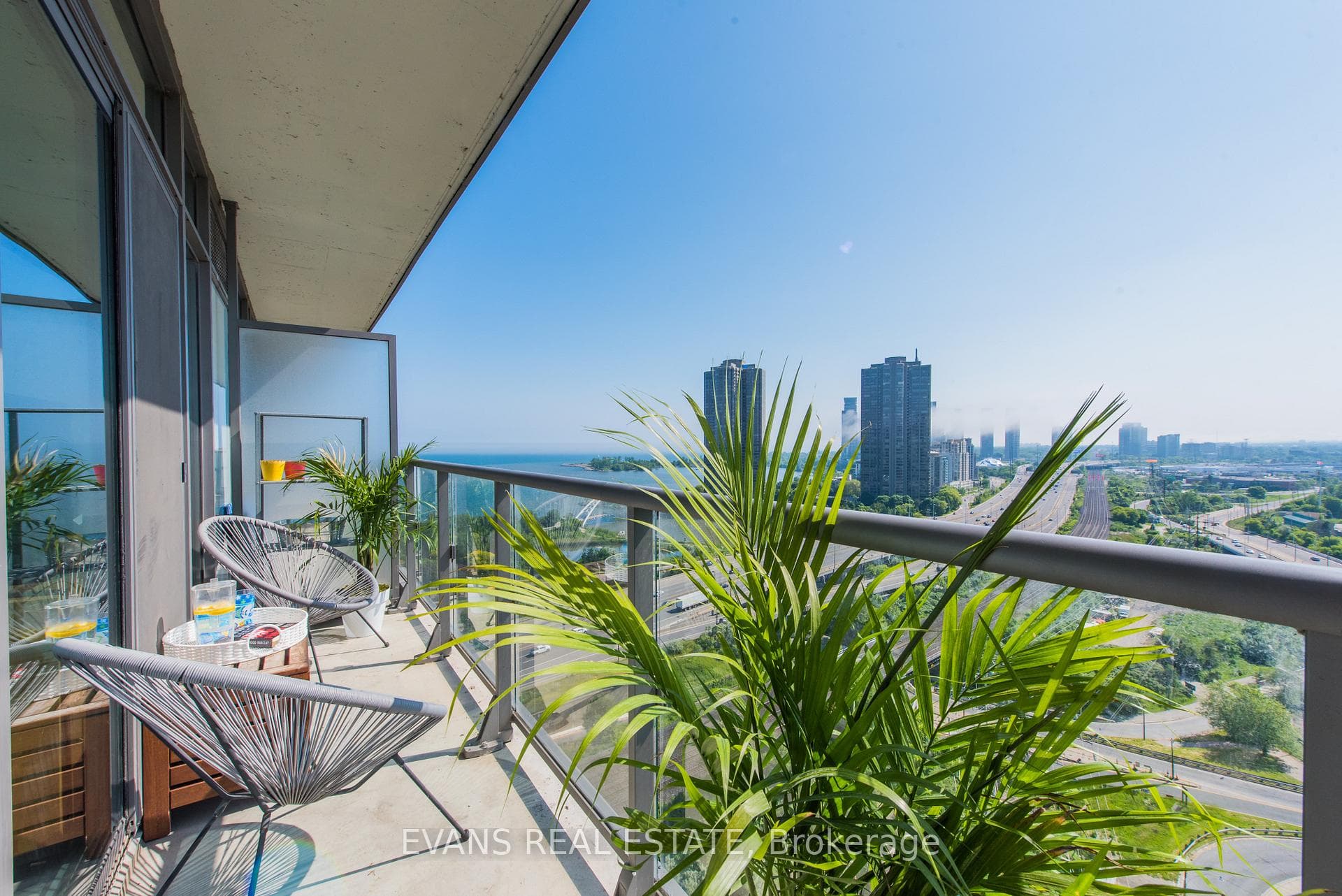 2005-105 The Queensway Balcony South Exposure