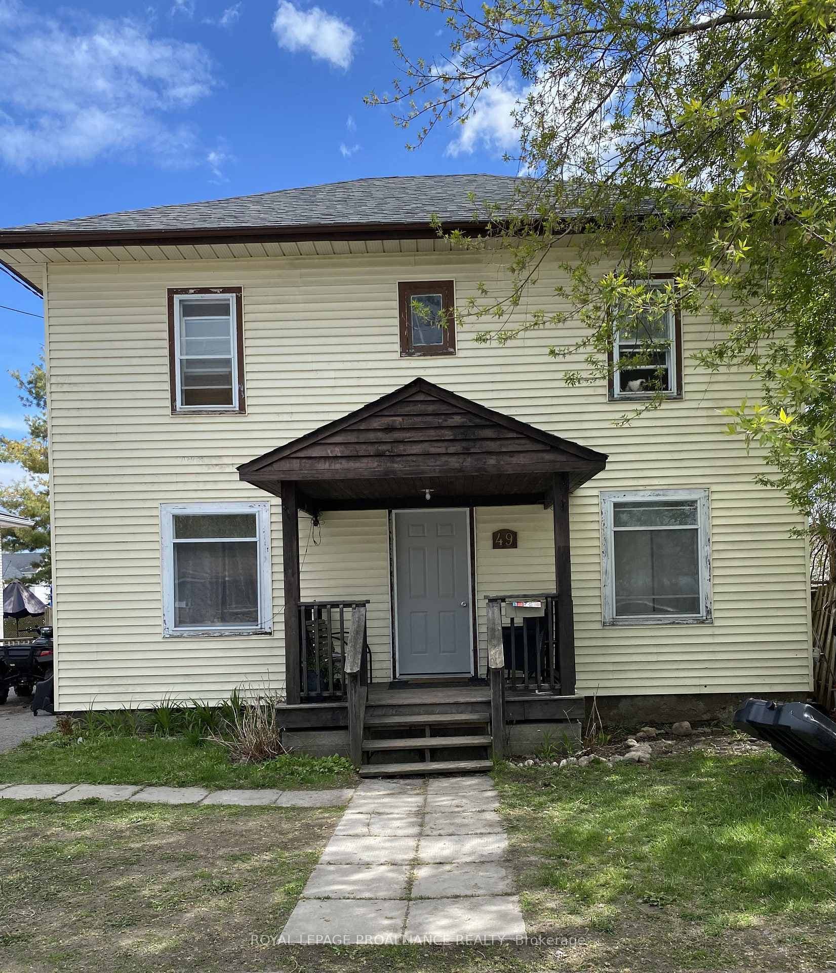 49 Crown Street, Quinte West, ON K8V 1P1 - Photo 1