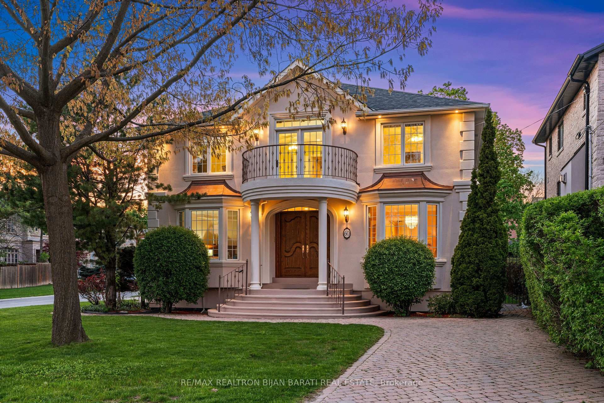 60 Lorraine Drive, Toronto C07