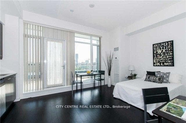 365 Prince Of Wales Drive Unit 1801, Mississauga, ON L5B 0G6 - Photo 1