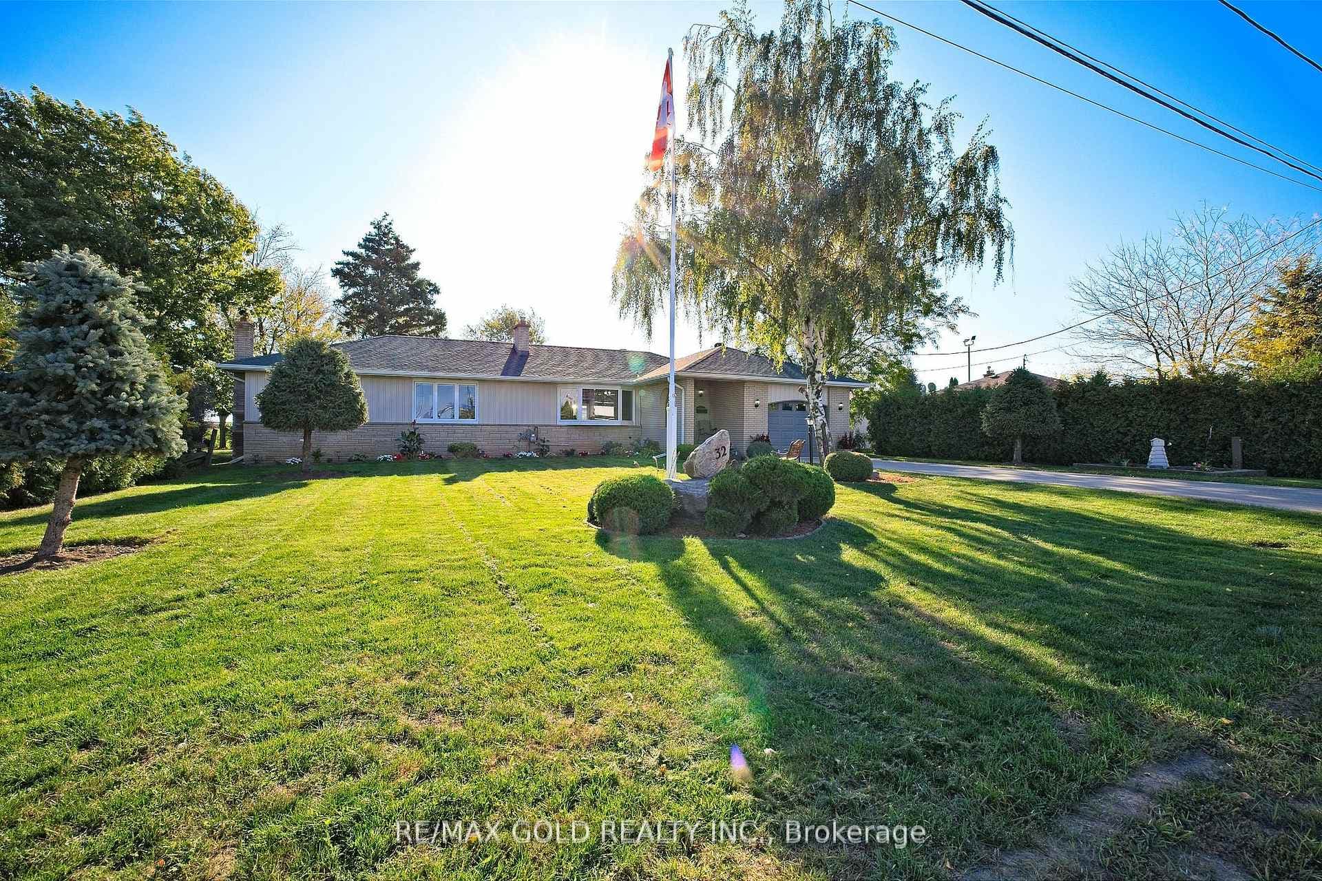 32 Oriole Avenue, Hamilton, ON L8E 5E4 - Photo 1