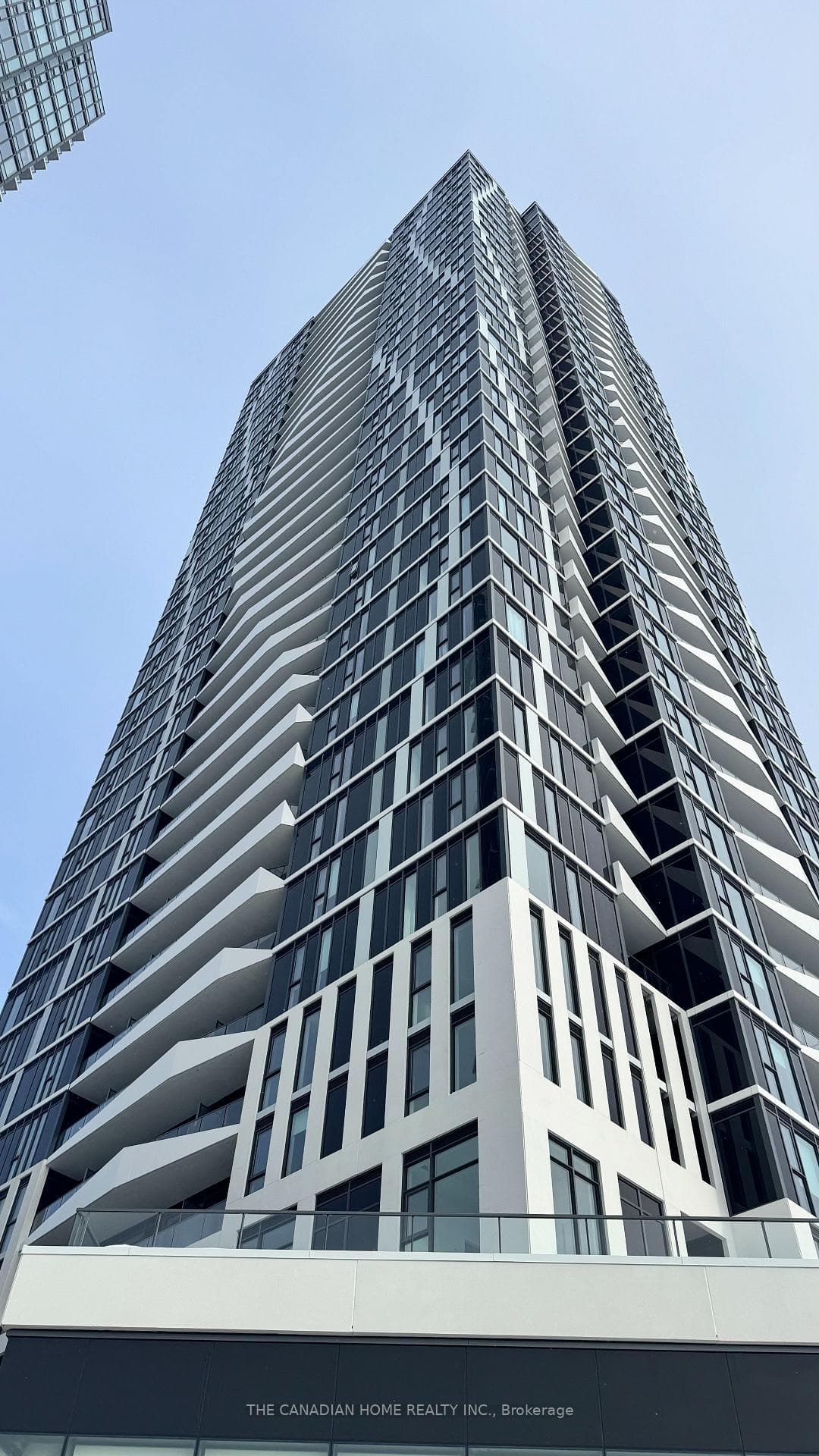 25 Wellington St Street Unit 3305, Kitchener