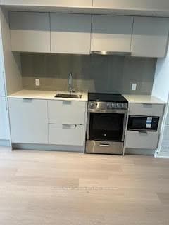 448 Burnhamthorpe Road Unit 105, Mississauga, ON L5B 3Y4 - Photo 1