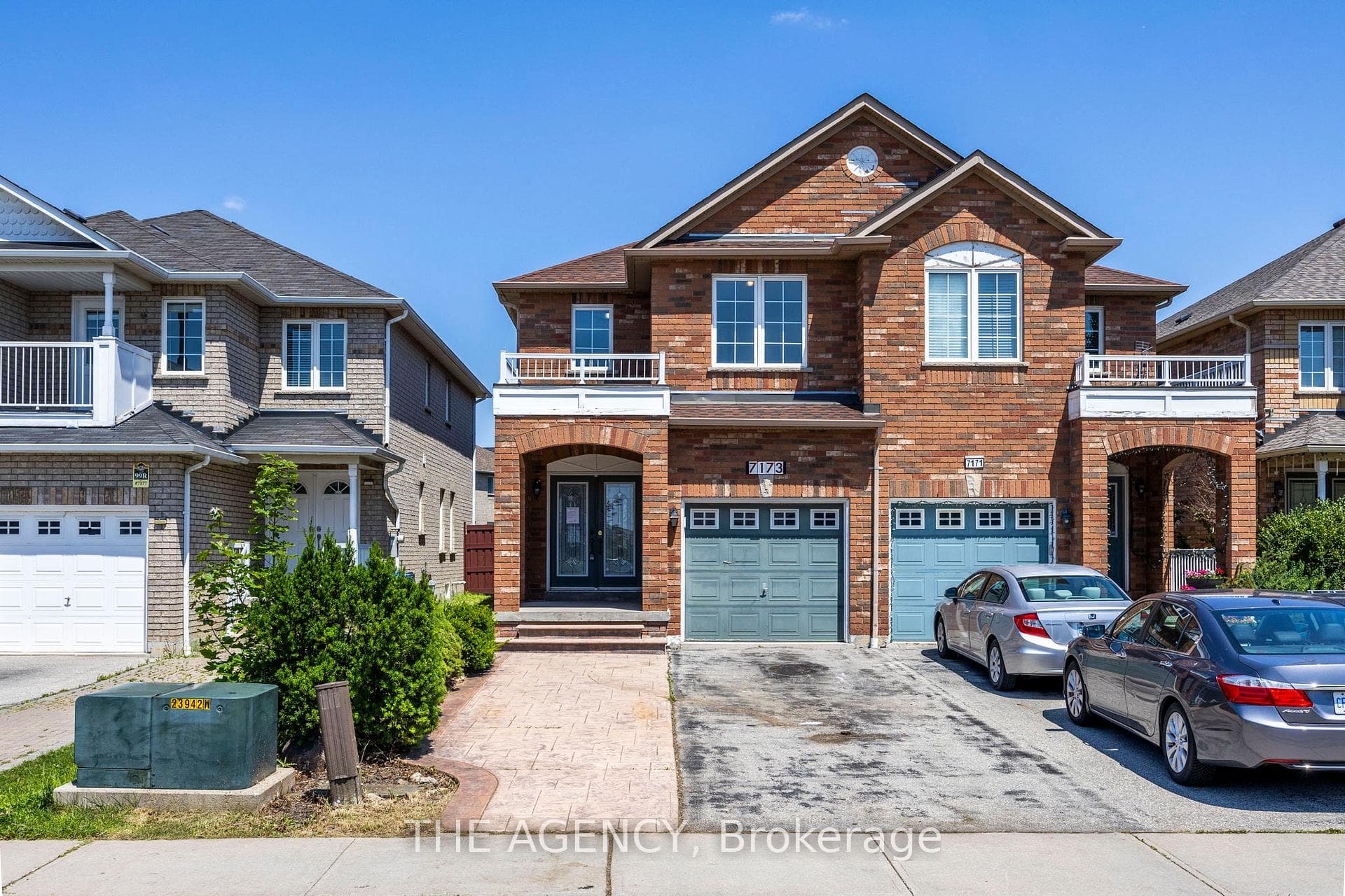 7173 Village Walk, Mississauga, ON L5W 1X2 - Photo 1