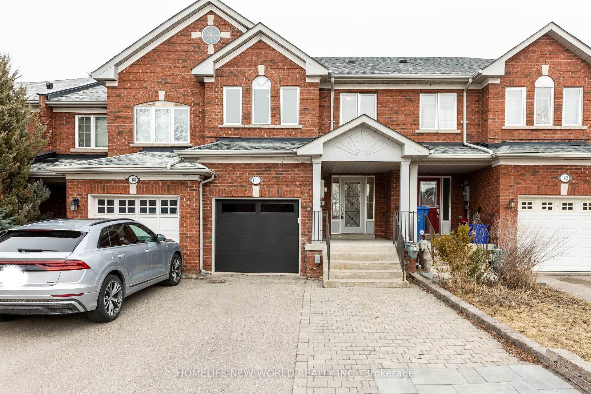 164 Banbrooke Crescent, Newmarket, ON L3X 2W6 - Photo 1