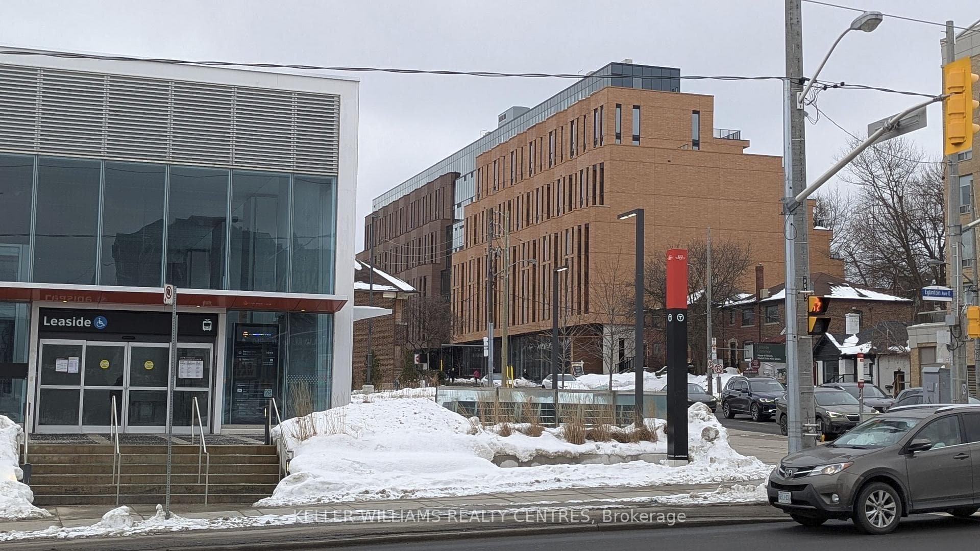 1720 Bayview Avenue Unit 201, Leaside / Davisville, ON M4G 0E5 - Photo 1