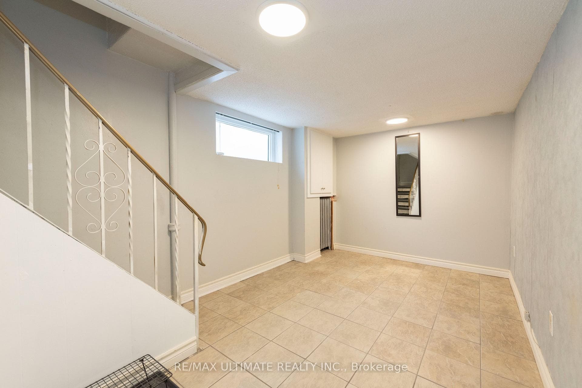 7 Joanith Lower Drive, Danforth / East York, ON M4B 1S6 - Photo 1