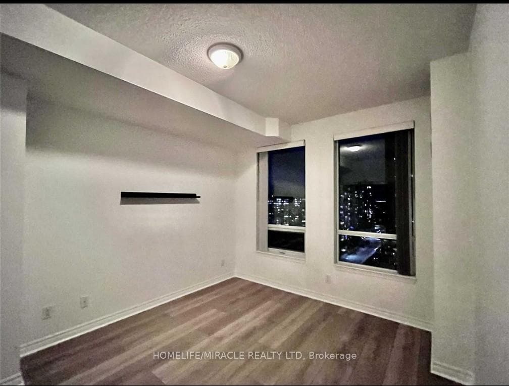 388 Prince Of Wales Drive Unit 1605, Mississauga, ON L5B 0A1 - Photo 1