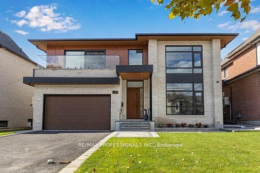 122 Ashbourne Drive, Etobicoke (Islington / Rexdale), ON M9B 4H8 - Photo 1