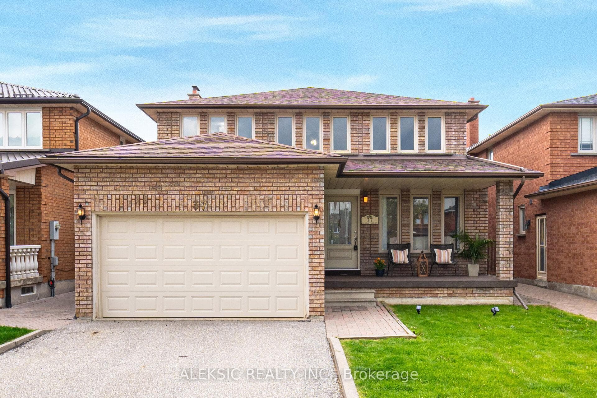 37 Blaine Court, Vaughan