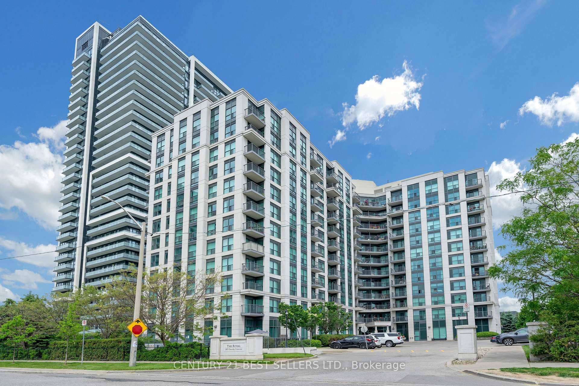 185 Oneida Crescent Unit 519, Richmond Hill, ON L4B 0B1 - Photo 1