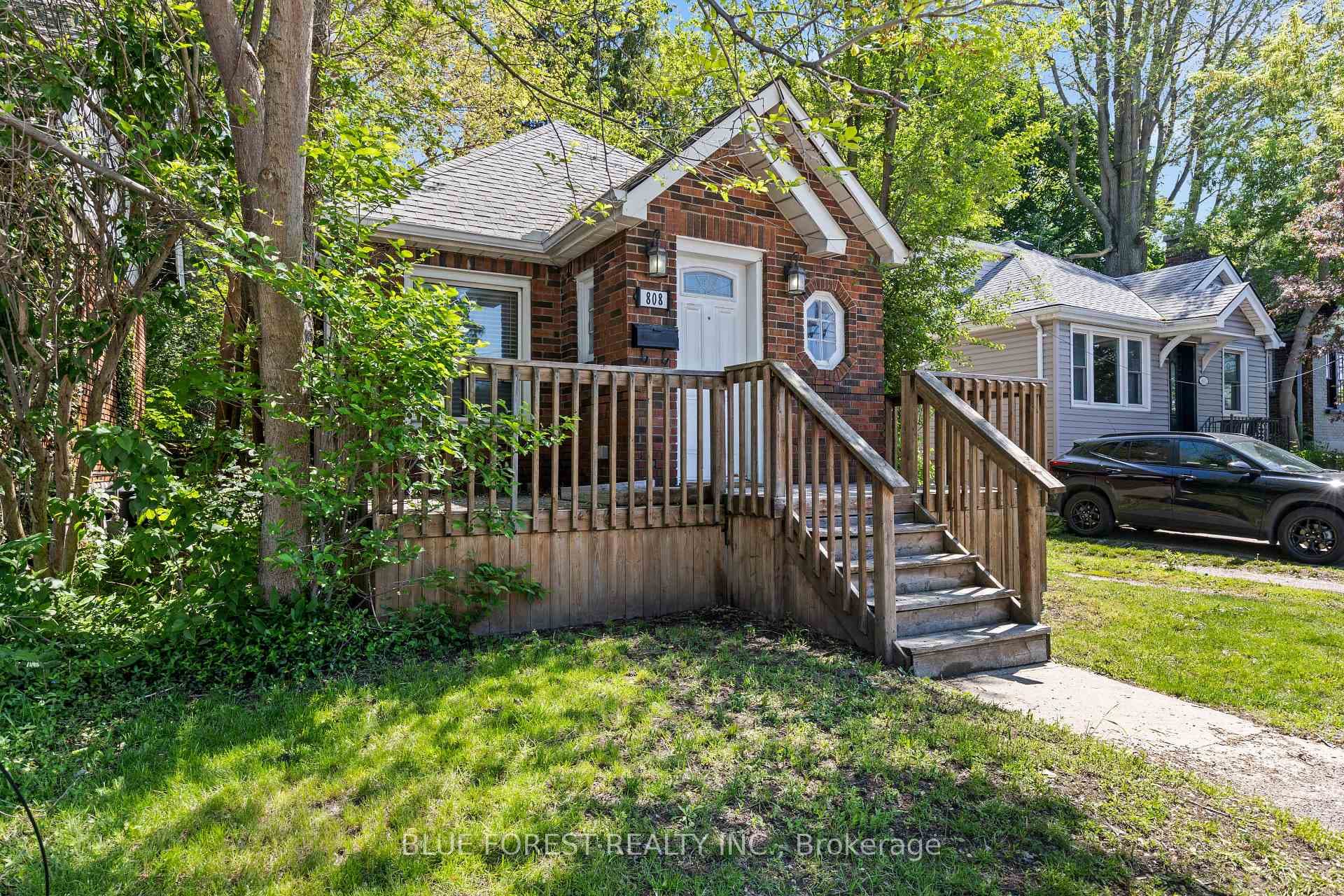 808 Adelaide Street, London East, ON N5Y 2L9 - Photo 1
