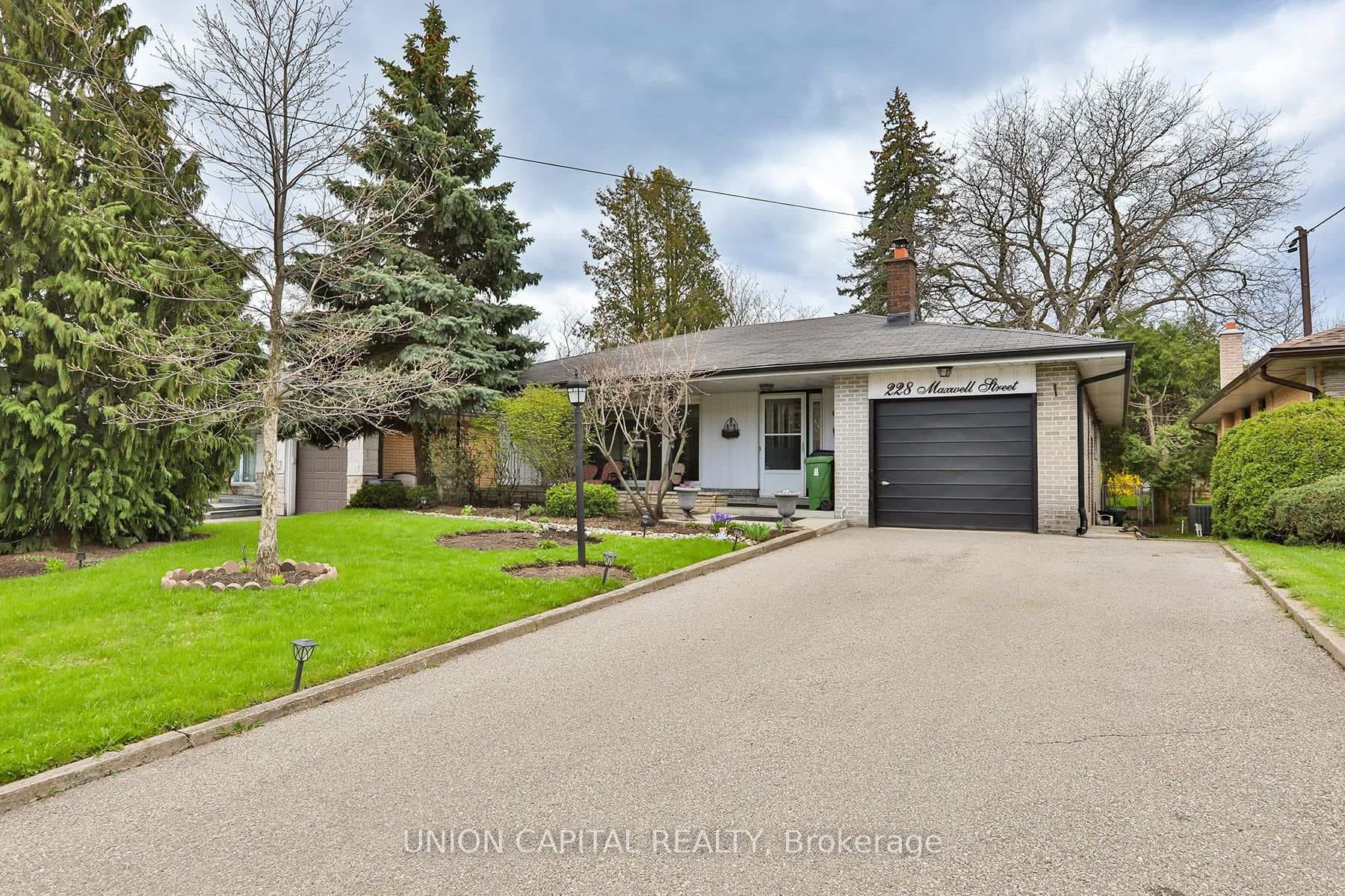 228 Maxwell Street, North York (Bathurst Manor / Clanton Park), ON M3H 5B7 - Photo 1