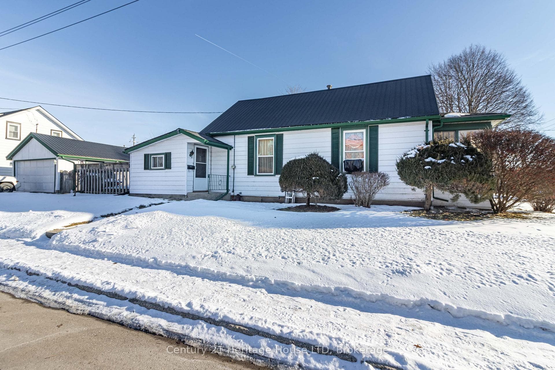 671 George Street, Woodstock