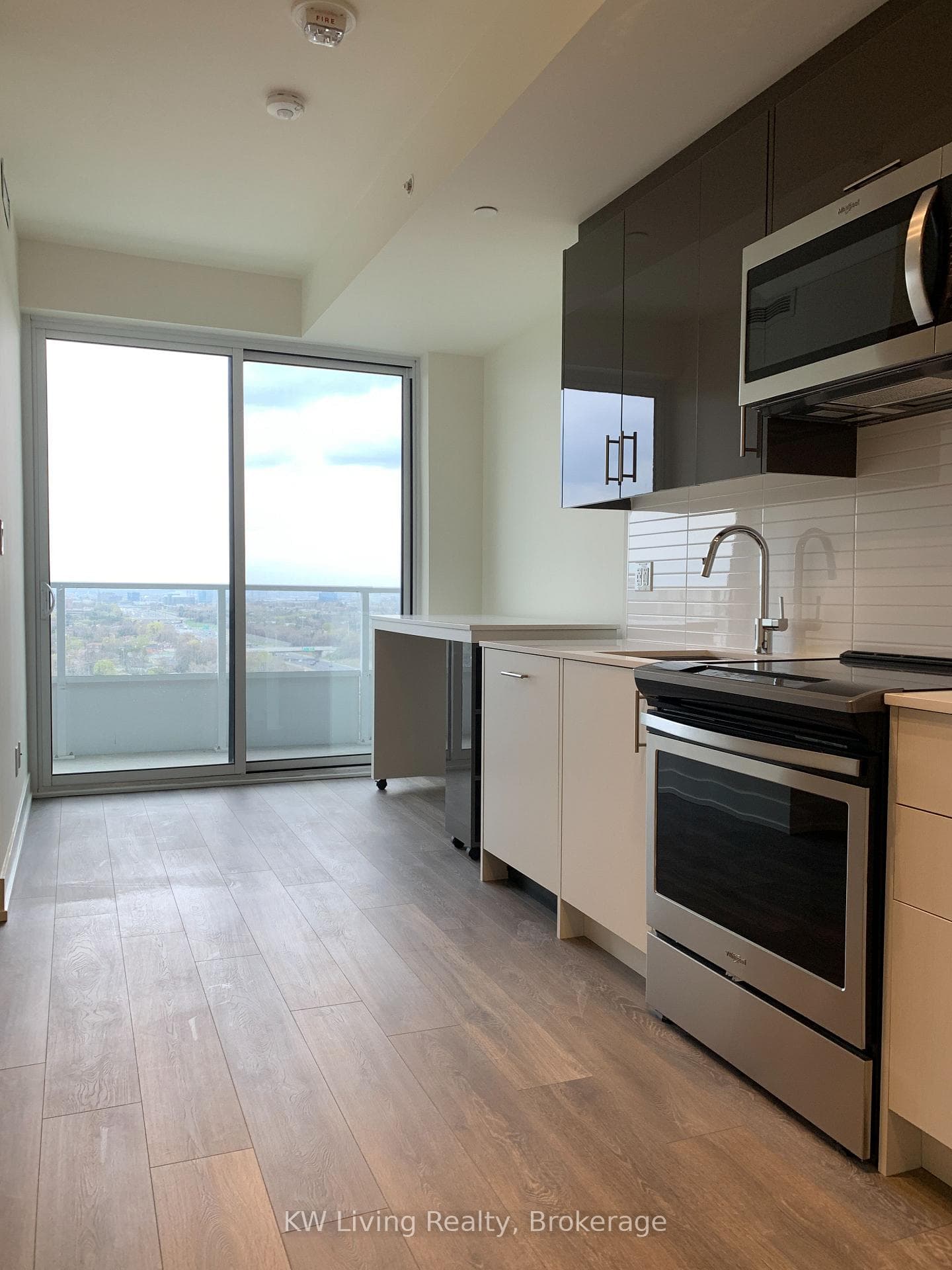 180 Fairview Mall Drive Unit 1908, Hillcrest Village / Bayview Village, ON M2J 0G4 - Photo 1